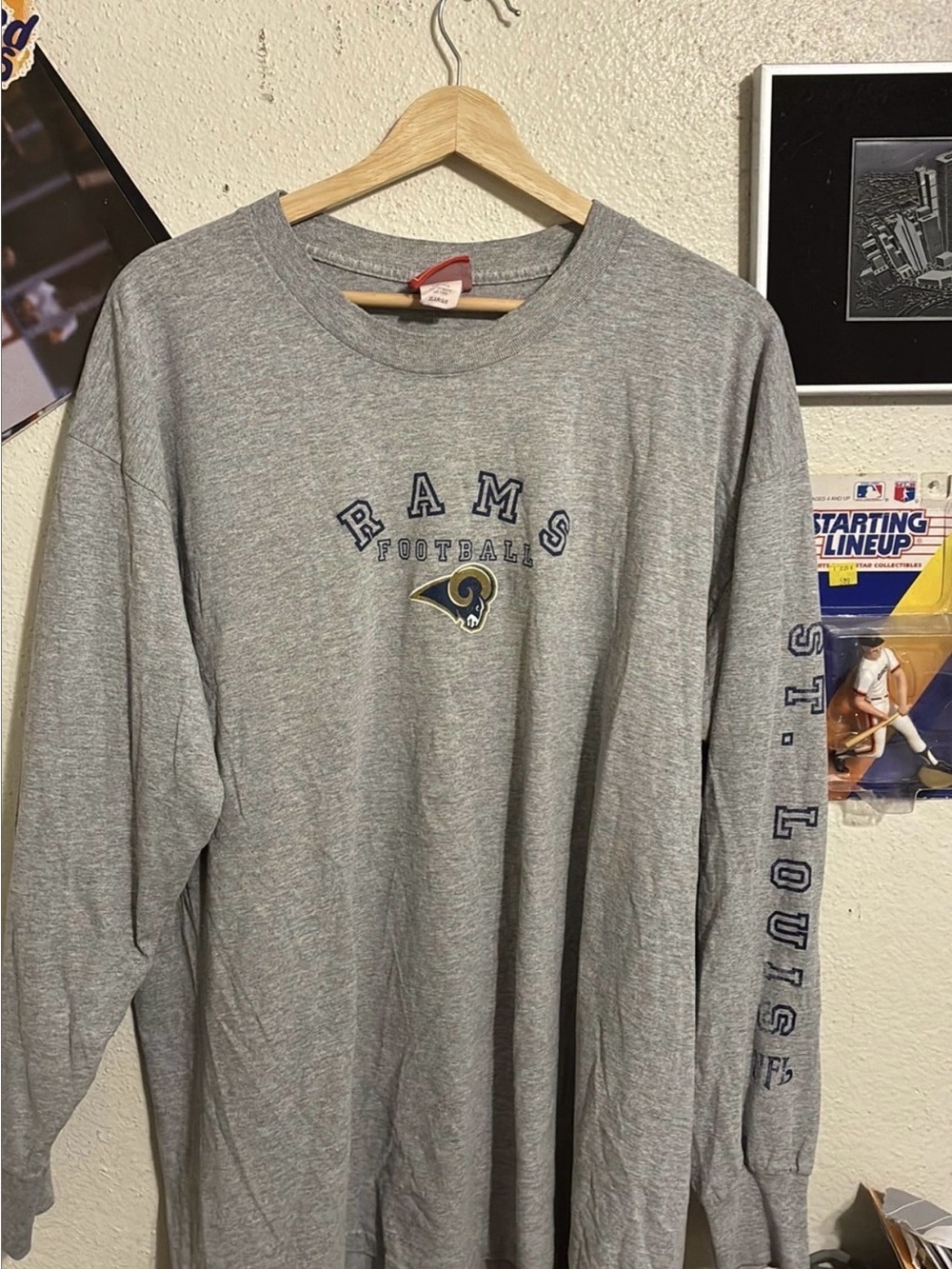 NFL Rams Gray Long-Sleeve Tee with St. Louis Sleeve Print